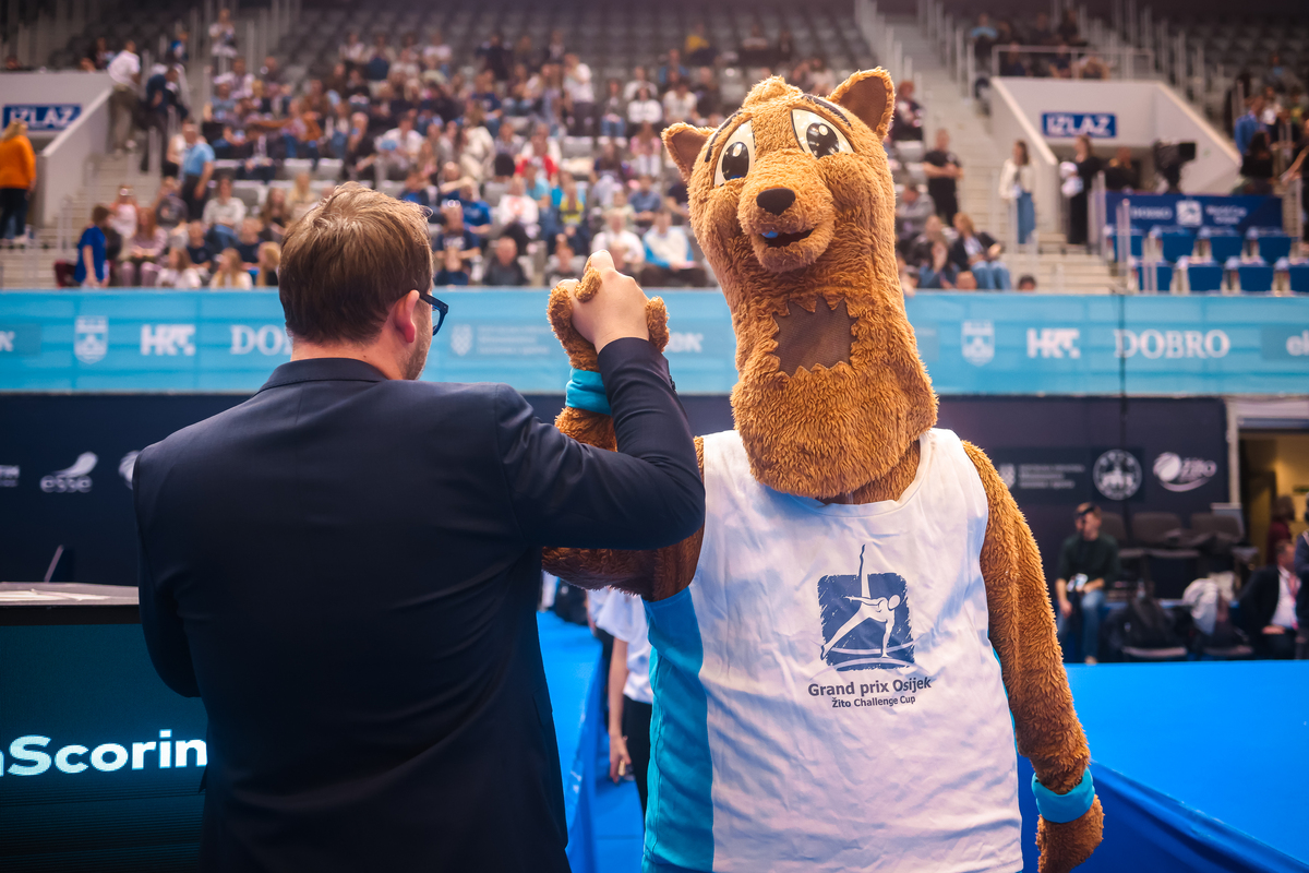 Frano Ridjan s maskotom natjecanja